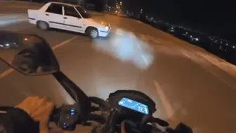 Motosikletli Nişanlı Çiftin Korku Dolu Anları! Feci Kaza Kaydedildi