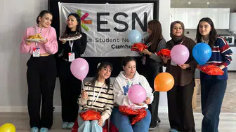 Sivas'ta öğrencilerden unutulmayacak Mutlu Çocuk Günü programı