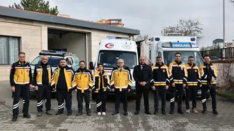 Şimşek'ten sağlık çalışanlarına moral veren anlamlı ziyaret