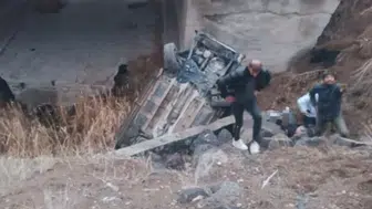 Son Dakika Sivas'ta Feci Kaza 1 Ölü 2 Yaralı !