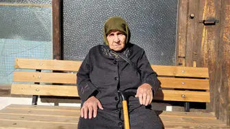 Gençlere Taş Çıkaran Hafıza! Fikriye Nine'den Ezber Bozan Maniler