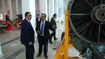 Sivas’ta üniversite–finans buluşmasında bilgi alışverişi