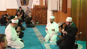 Sivas'ta çılgın ve kara değil, Cuma bereketi var!