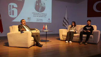 Sivas BTÜ Rektörü Kul Kariyer Söyleşisi'nde öğrencilere ışık tuttu