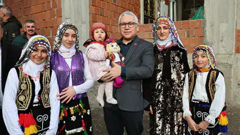 Sivas’ın En Büyük Köyü Sarıyar’da Devlet Zirvesi: Vali Şimşek Vatandaşları Dinledi