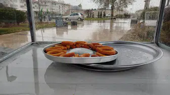 Sivas’ın Donduran Soğuğunda Halka Tatlısına Büyük İlgi!