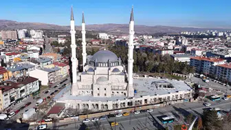 Sivas’ın Yeni Simgesi Olmaya Aday Yapı İçin Geri Sayım Başladı