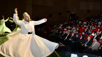 Sivas'ta Mevlana'nın Vuslat Yıldönümünde Anlamlı Anma