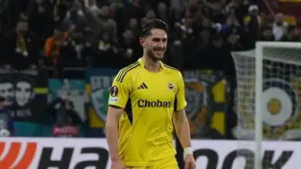 Fenerbahçe FCSB deplasmanında ilk yarıyı önde kapattı