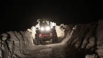 Sivas'ta Kar ve Tipi 871 Yerleşim Yerini Ulaşıma Kapattı