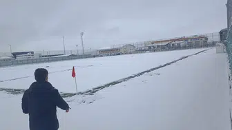 Sivas'ta kar engeli, amatör futbolu durdurdu