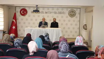 Sivas’ta Eğitim Tamamlandı, Belgeler Sahiplerini Buldu