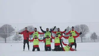 Sivas’ta Göz Gözü Görmüyor Ama Onlar Durmuyor! İşte Sivasspor’un Kar Mesaisi