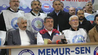 Sivas'ta Memur-Sen’den ilk maaş gününde sert tepki