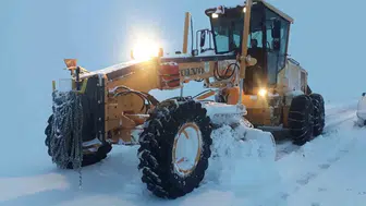 Sivas’ta Kar ve Tipi Hayatı Durdurdu! 254 Köy Yoluna Ulaşım Yok!