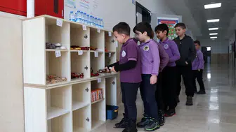 Sivas'ta bu okulda Dürüstlük Dolabı da kazandı