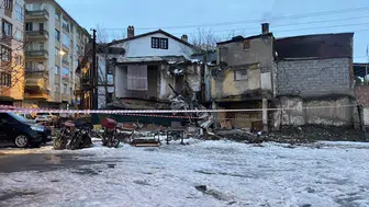 Sivas metruk bina çökmesi Kültür Sokak’ta korku dolu anlar yaşattı