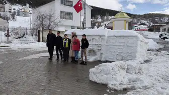 Sivas'ta Çocukların Hayali Karla Şekilleniyor, İlgi Çığ Gibi Büyüdü