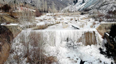 Dereler buz tuttu, kartpostallık görüntüler ortaya çıktı