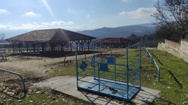 Şap hastalığı görülen ilçede hayvan pazarı kapatıldı