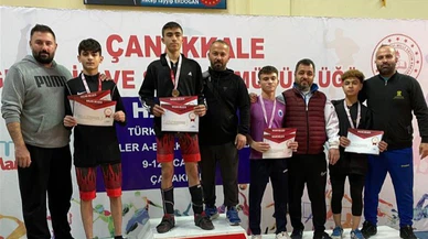 Sivaslı Halterciler Türkiye Halter Şampiyonası'ndan zaferle döndü