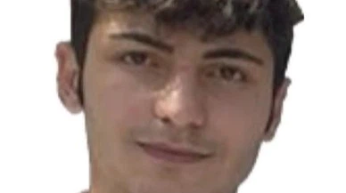 Babasının tabancası ile ağabeyini vurdu