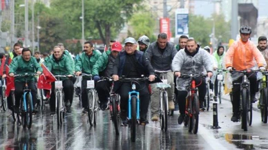 Büyükşehir'in 11. Yeşilay Bisiklet Turu'na yoğun ilgi