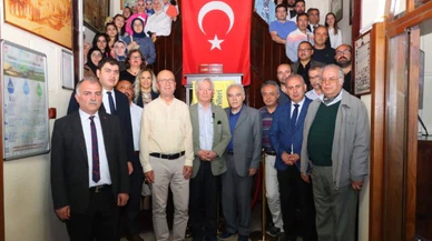 Beşir Ayvazoğlu öğretmenlerle buluştu