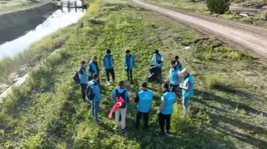 Öğrencilerden çevre temizliği