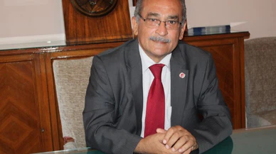 Özdemir: Cumhuriyet'e kan veren 100 kişiden birisi o