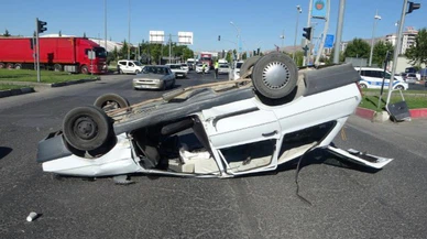 Trafiği felç eden kaza: 3 yaralı