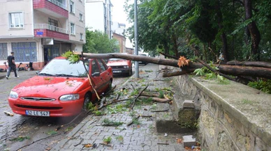 Sağanak hayatı felç etti