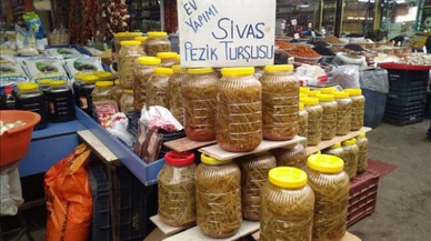 Sivas pezik turşusu artık 4 mevsim satışta