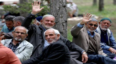 Sivas'ta emekliler de seyyanen zam talebini yaptı