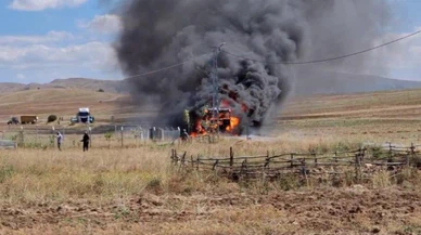 Sivas'ta kamyon alev topuna döndü