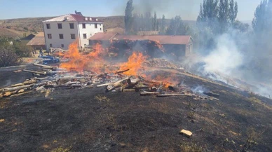 Sivas'ta samanlar kül oldu