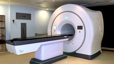 Sivas Tıp Fakültesi'nde tomoterapi cihazı yoğun bakımda