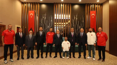 Sivas Valisi'nden olimpiyat sporcularına ziyaret