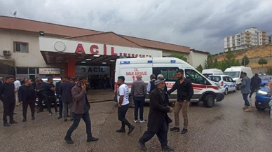 Yıldırım çarptı: 2 ölü, 9 yaralı