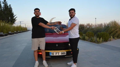 Iphone 16 ile otomobili takas ettiler