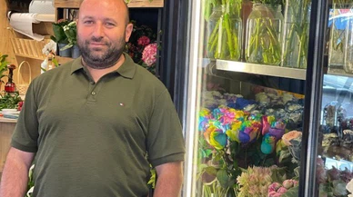 Çiçekçilerde Öğretmenler Günü mesaisi