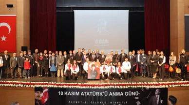 Sivas'ta Atatürk programlarla anıldı