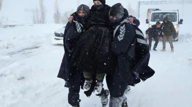 Sivas'ta kar-kış-kıyamet