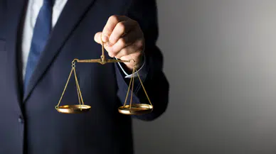 Bakan Bin Hakim ve Savcı Yardımcısı Alınacağını Açıkladı