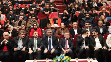 Sivas AK Parti gençlikte devir teslim