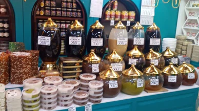 Sivas'ta tahin onunla birlikte çikolata oluyor