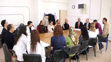 Yener: Öğretmenler rol modeldir