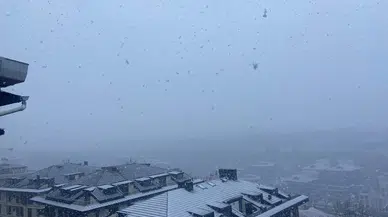 İstanbul'a Kış Bir Geldi Pir Geldi