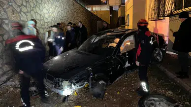 Otomobil Site Bahçesine Düştü