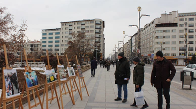 Sivas Kent Meydanı'nda Anlamlı Sergi